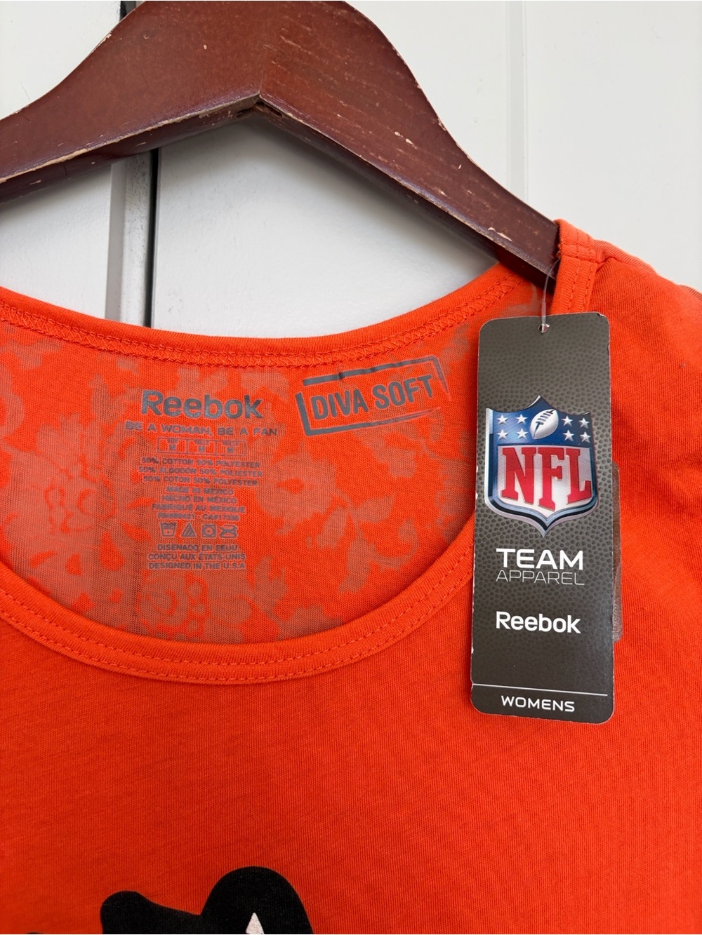 NWT REEBOK NFL DENVER BRONCOS LOVE BRONCOS T-SHIRT ORANGE WOMEN’S MEDIUM - Picture 3 of 4